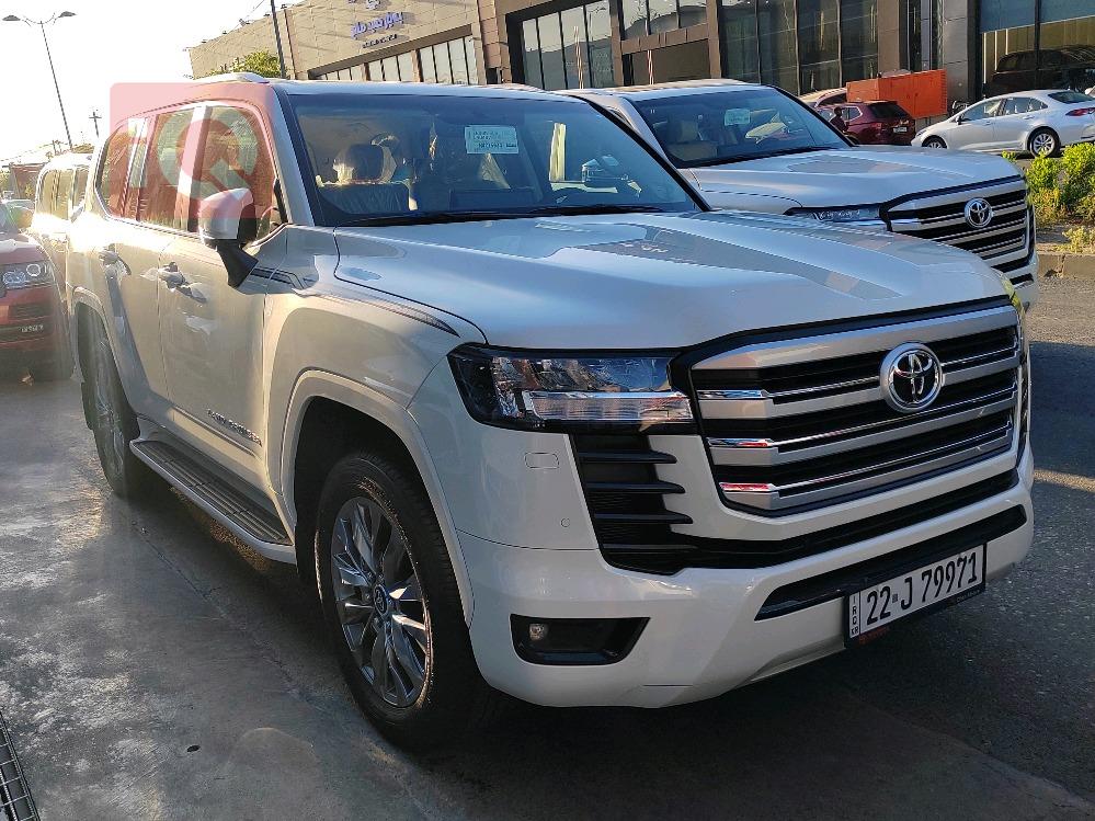 تۆیۆتا لاند کروزەر